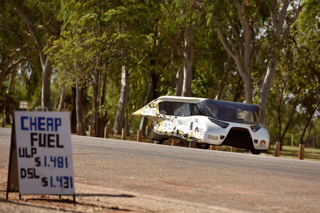 Stella Lux - eerste dag World Solar Challenge 2015 Stella Lux - eerste dag World Solar Challenge 2015