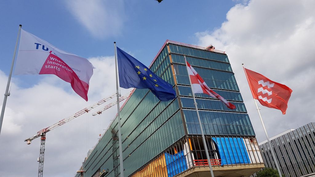TU Eindhoven vlaggen TU Eindhoven vlaggen