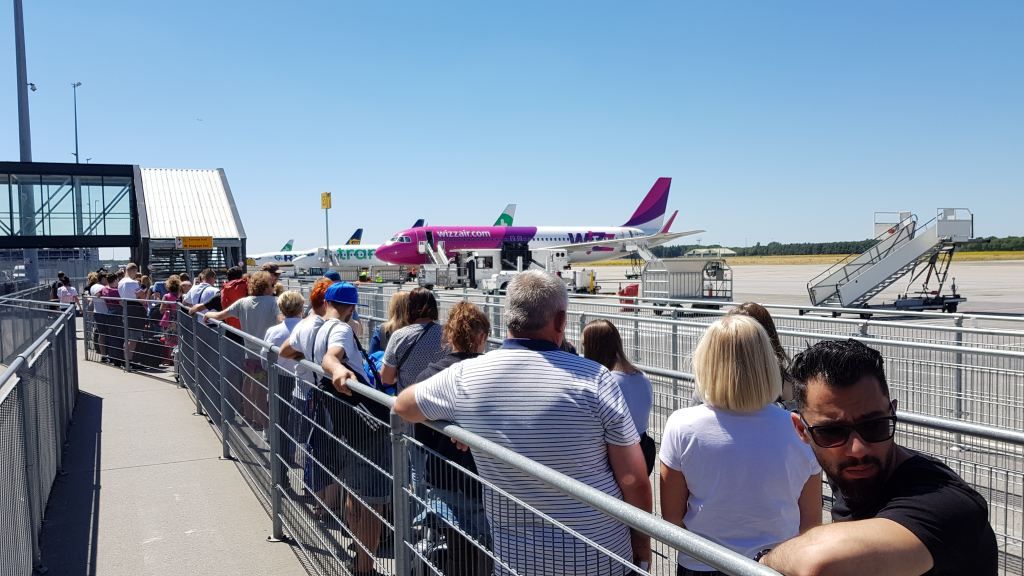 Eindhoven Airport wachtrij Eindhoven Airport