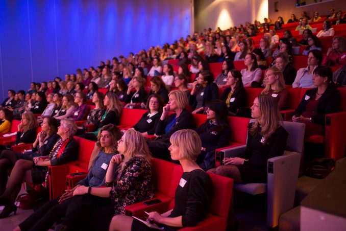 women in tech : (c) Sam Walravens