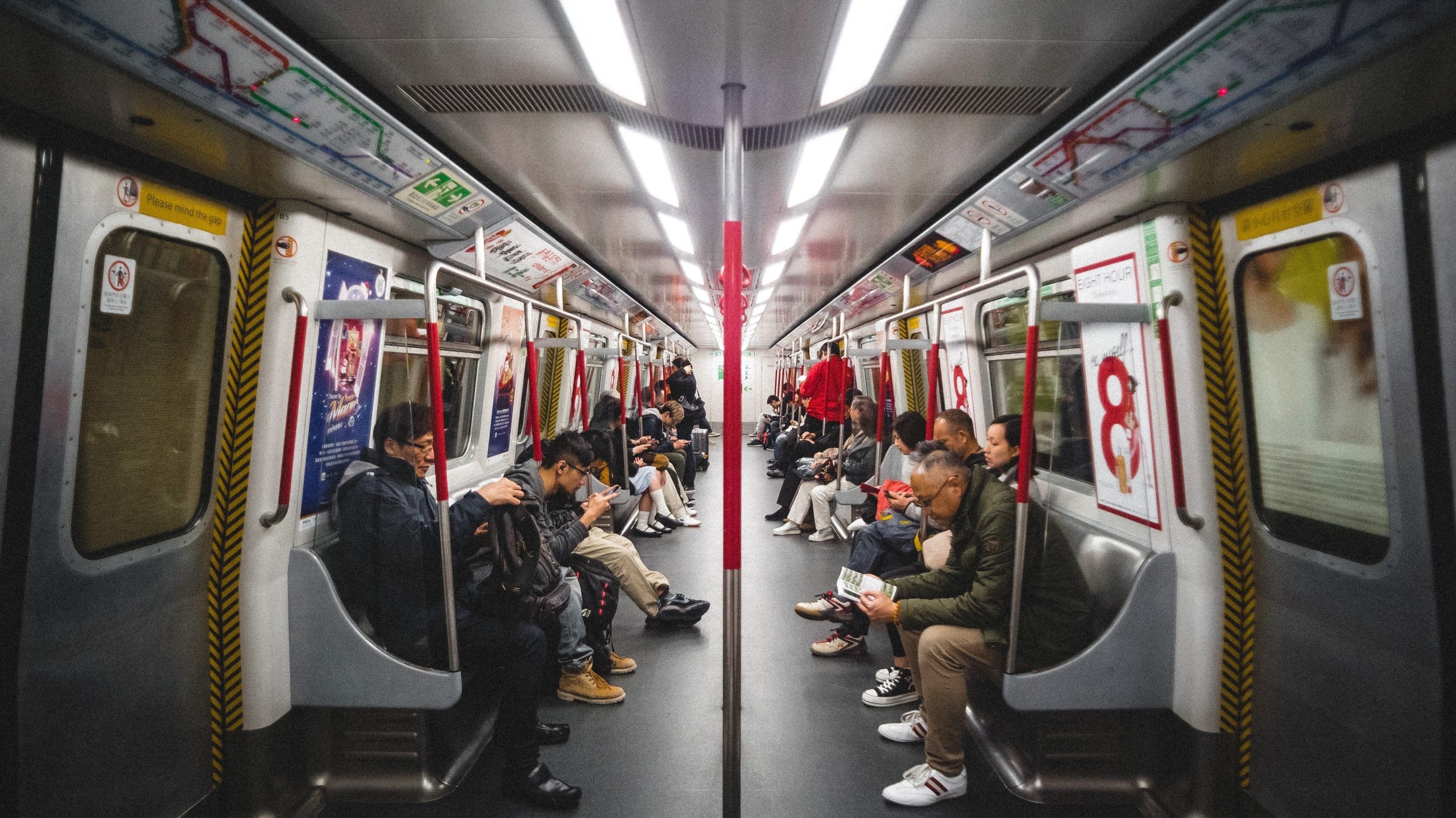 jc-gellidon-WUWD5IYsVCg-unsplash Autonomes Ticketing, Verkehrsmittel