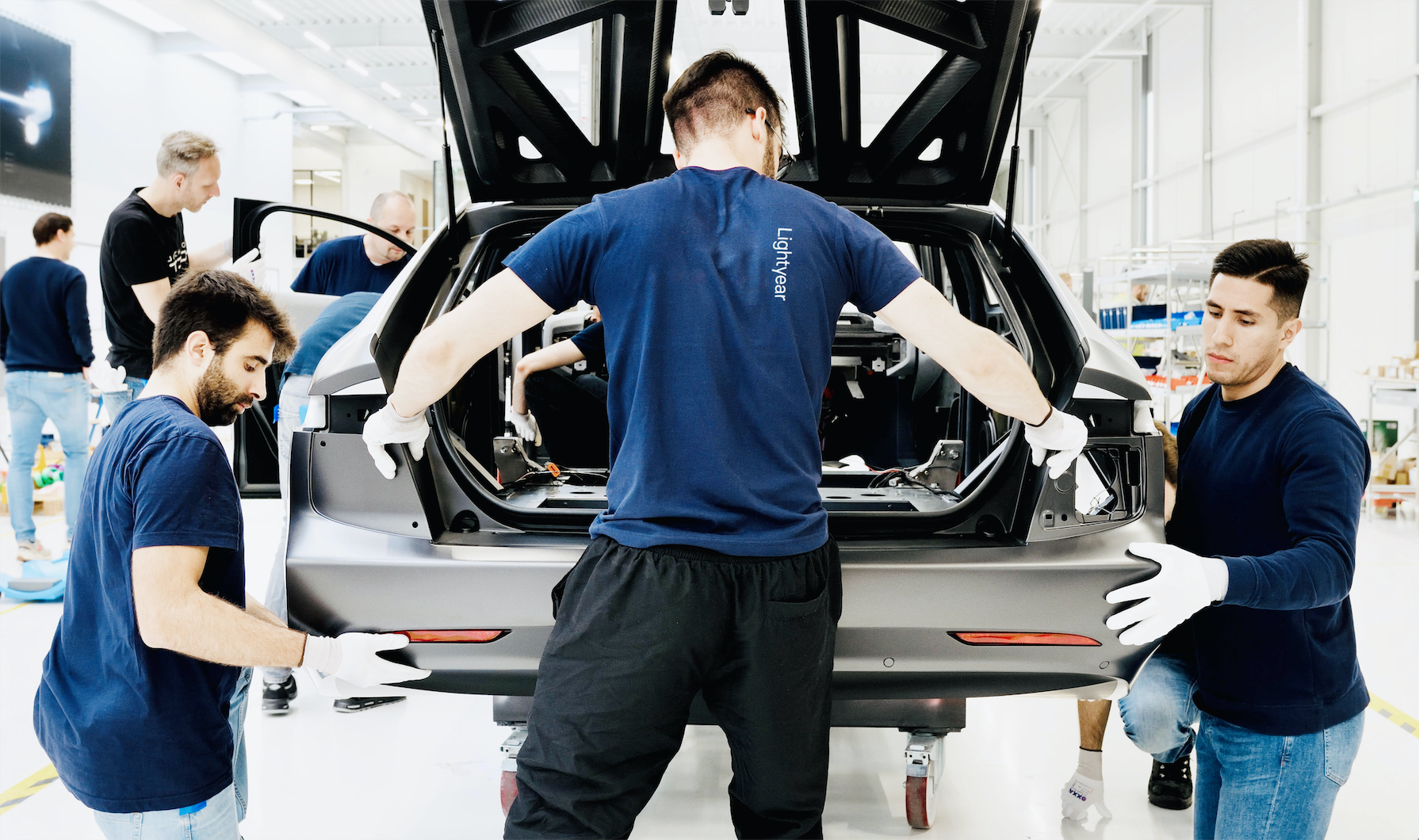 Lightyear One prototype manufacturing-2 Lightyear One prototype manufacturing-2