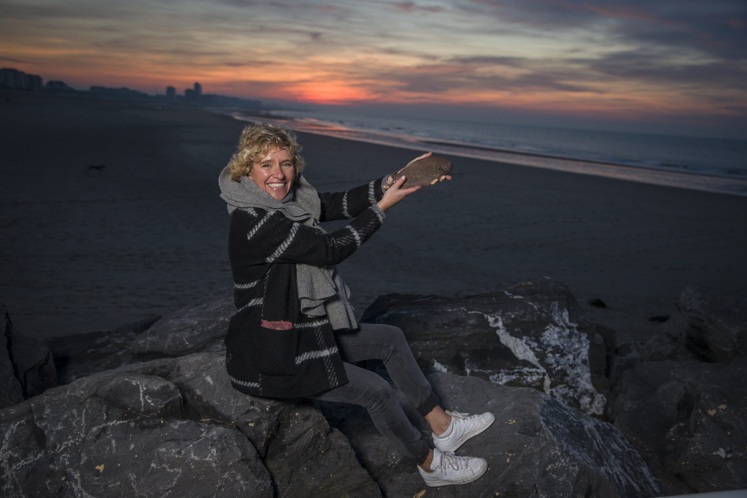 Stephanie Maes is een onderneemster die vissenleer Oostende Stephanie Maes is een onderneemster die vissenleer Oostende