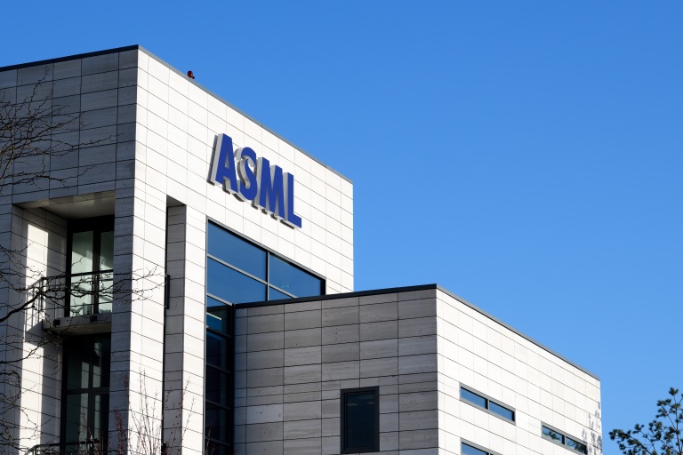 ASML logo ASML logo