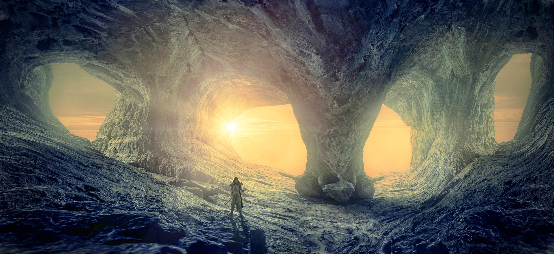 Kellepics Pixabay - cave Kellepics Pixabay - man in cave with background light