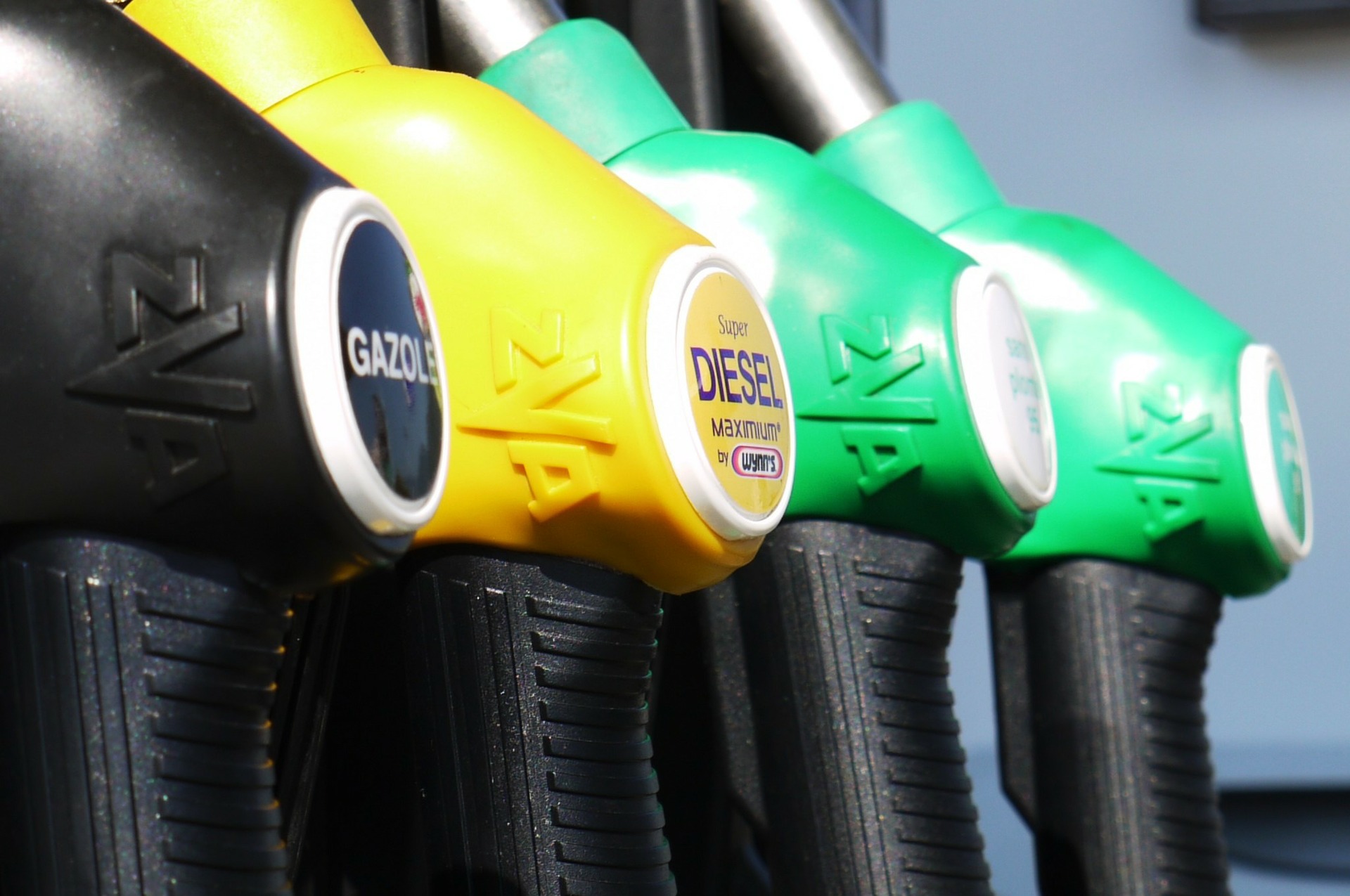gasoline-geb7574945_1920 gasoline-geb7574945_1920
