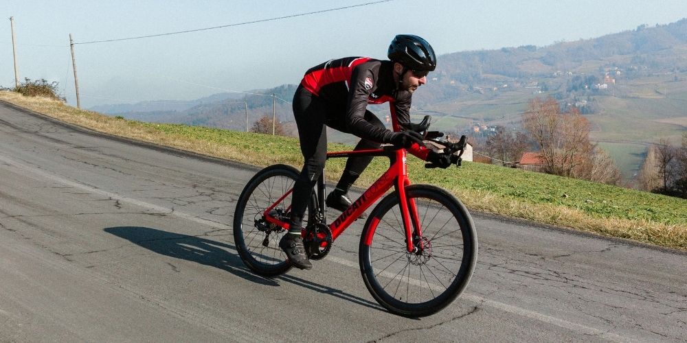 Motorfabrikant Ducati komt met eerste elektrische (dure) racefiets -  Innovation Origins