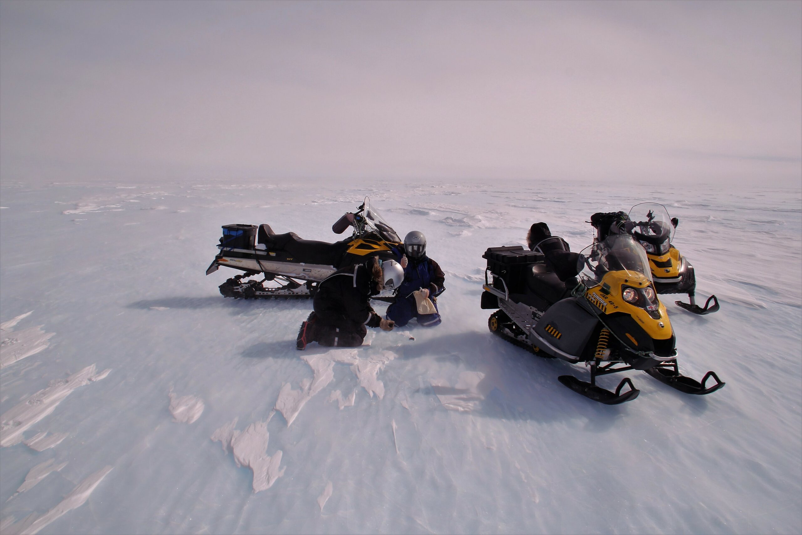 TU DELFT Onderzoekers van TU Delft op Antartica. Beeld: Veronica Tollenaar