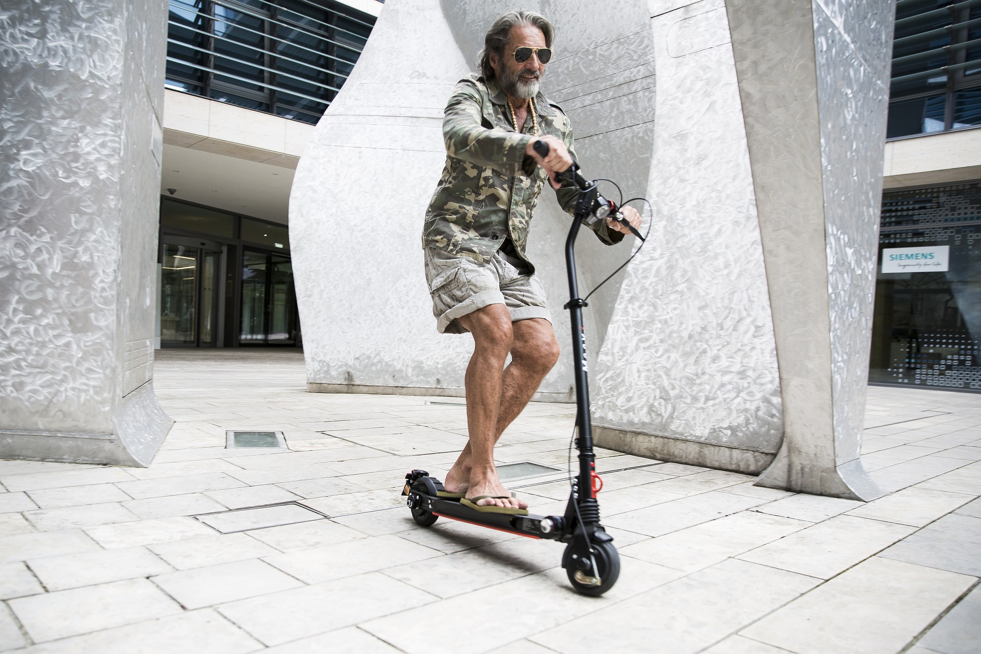 e-scooter-4921572_1920 e-scooter-4921572_1920