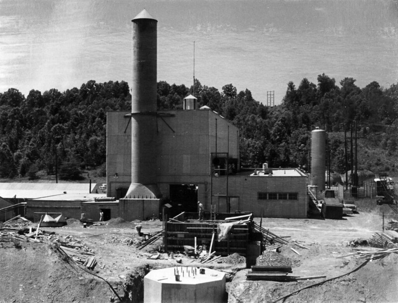 The first molten salt reactor in construction in 1963. Photo: Oak Ridge National Laboratory, U.S. Dept. of Energy.