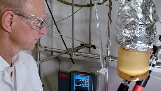 chemischer Wärmespeicher, erneuerbare Energie, Abwärme, Industrie,