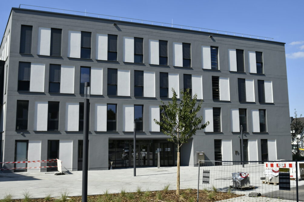 You can also tell from the outside how new some of the Max-Planck buildings in Mülheim are.